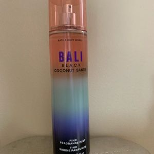 BBW Black Coconut Sands fragrance mist